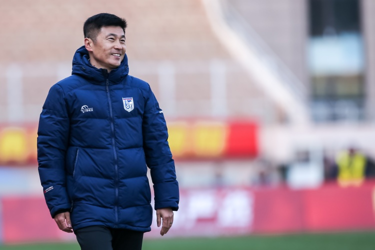 李國(guó)旭：泰山隊(duì)是學(xué)習(xí)的榜樣和目標(biāo)，要用整體防守限制對(duì)方外援